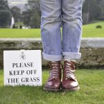 A Free GUIDE - How To Start An Online Business - keep off the grass pic